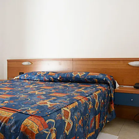 Athena 2* פסארו