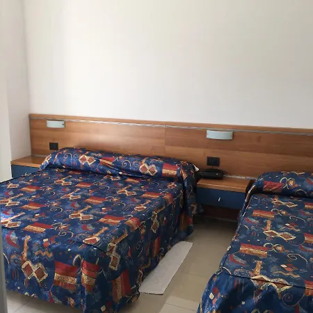 Athena Szálloda 2*
